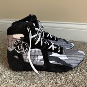 Beast Power Gear Bodybuilding Weightlifting MMA Cross-Trainer & Wrestling Shoes